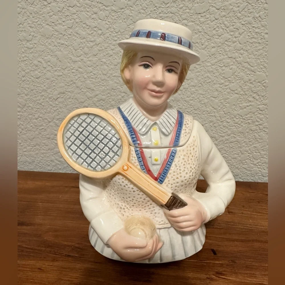 Set of 2 Fitz and Floyd Tennis Tea Pot‎ 1994  Man and Woman Tennis